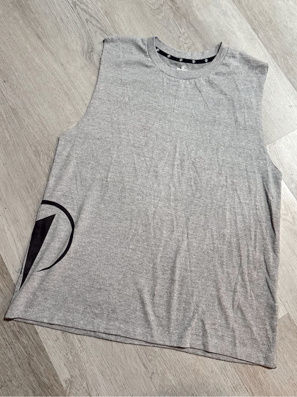 •EDGE FITNESS• MUSCLE TANK TOP